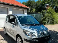 Gebraucht Peugeot 1007 109 PS (80 kW) 2008 Silber Van / Kleinbus