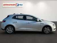 Gebraucht Renault Mégane IV Play 132 PS (97 kW) 2017 Silber Limousine