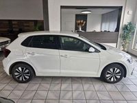Gebraucht VW Polo Move 95 PS (69 kW) 2023 Weiß Kleinwagen