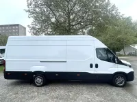 Gebraucht Iveco Daily 179 PS (131 kW) 2019 Schwarz Van