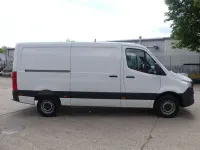 Używany Mercedes Sprinter 163 KM (119 kW) 2018 Biały Van