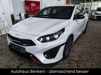Gebraucht Kia ProCeed Comfort 204 PS (150 kW) 2023 Deluxeweiß (hw2) Kombi