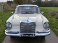 Gebraucht Mercedes 220 110 PS (80 kW) 1965 Hellbeige Limousine
