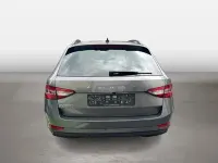Gebraucht Skoda Superb Ambition 150 PS (110 kW) 2022 Grau Kombi