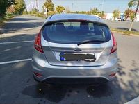 Gebraucht Ford Fiesta Ambiente 60 PS (44 kW) 2008 Silber Limousine