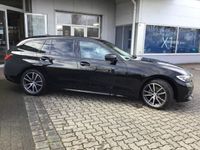 gebraucht BMW 320 D XDRIVE A Allrad StandHZG Navi digitales Cockpit Soundsystem HarmanKardon LED ACC El. Heckklappe