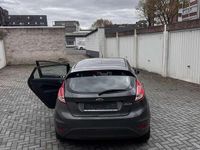 Gebraucht Ford Fiesta SYNC Edition 82 PS (60 kW) 2015 Grau Limousine