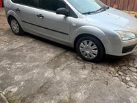 Gebraucht Ford Focus 101 PS (74 kW) 2006 Silber Kleinwagen