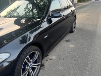 Gebraucht BMW 530 245 PS (180 kW) 2010 Rot Limousine