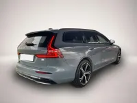 Gebraucht Volvo V60 Plus 455 PS (334 kW) 2023 Manufacturer Kombi