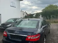 Gebraucht Mercedes E220 170 PS (125 kW) 2013 Blau Limousine