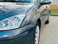 Usata Ford Focus 100 CV (73 kW) 2004 Grigio Berlina