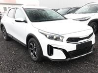 Neu Kia XCeed 150 PS (110 kW) 2025 Deluxeweiß metallic SUV