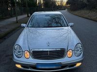 Gebraucht Mercedes E200 163 PS (119 kW) 2004 Silber Limousine