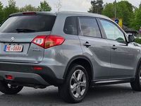 Gebraucht Suzuki Vitara Club 120 PS (88 kW) 2017 Grau SUV