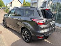 Gebraucht Ford Kuga ST-Line 150 PS (110 kW) 2018 Magneticgrau (metallic) (metallic) SUV