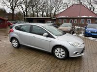 Gebraucht Ford Focus Trend 116 PS (85 kW) 2012 Silber Limousine