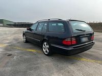 Gebraucht Mercedes E430 279 PS (205 kW) 2003 Violet Limousine