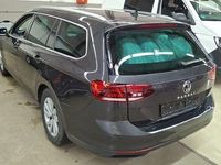 Gebraucht VW Passat Business 150 PS (110 kW) 2024 Grau Kombi