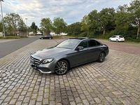 Gebraucht Mercedes E220 194 PS (142 kW) 2016 Andere farben Limousine