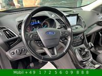 Gebraucht Ford Kuga Titanium 150 PS (110 kW) 2017 Grau SUV