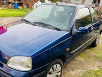 Gebraucht Renault Clio 75 PS (55 kW) 1996 Blau Kleinwagen