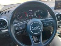 Gebraucht Audi A3 116 PS (85 kW) 2019 Silber Limousine