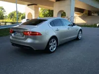 Gebraucht Jaguar XE Prestige 180 PS (132 kW) 2016 Gold Limousine