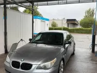 Gebraucht BMW 520 170 PS (125 kW) 2004 Grau Limousine