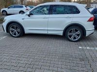 Second-hand VW Tiguan Highline 150 CP (110 kW) 2017 Negru SUV