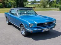 Używany Ford V8 175 KM (128 kW) 1966 Niebieski