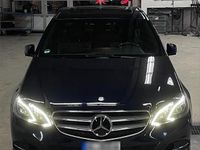 Gebraucht Mercedes E300 252 PS (185 kW) 2013 Blau Limousine