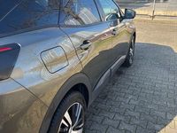 Gebraucht Peugeot 3008 Active 131 PS (96 kW) 2018 Grün SUV