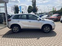 Neu Suzuki Vitara Club 129 PS (94 kW) 2025 Silky silver metallic 2 Limousine