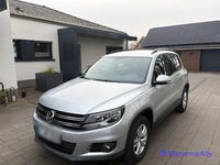 Gebraucht VW Tiguan Trendline 122 PS (89 kW) 2012 Silber SUV