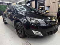 Gebraucht Opel Astra Design Edition 131 PS (96 kW) 2012 Schwarz Limousine
