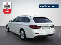 Gebraucht BMW 530 Sport Line 245 PS (180 kW) 2022 Weiß Kombi