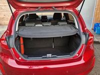 Gebraucht Ford Fiesta Titanium 101 PS (74 kW) 2019 Rot Kleinwagen