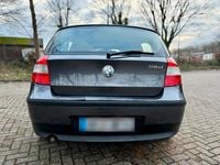 Gebraucht BMW 118 122 PS (89 kW) 2005 Grau Kleinwagen