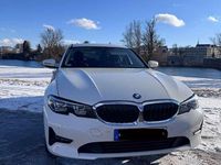 Używany BMW 318 Advantage 150 KM (110 kW) 2019 Biały Sedan/Limuzyna