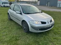 Gebraucht Renault Mégane 112 PS (82 kW) 2006 Silber Kleinwagen