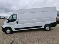Gebraucht Peugeot Boxer 140 PS (102 kW) 2024 Eisweiß Van