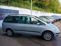 Second-hand VW Sharan 116 CP (85 kW) 2003 Argintiu Monovolum