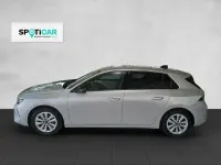 Używany Opel Astra Elegance 131 KM (96 kW) 2024 Srebrny Sedan/Limuzyna