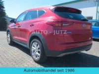 Gebraucht Hyundai Tucson Trend 116 PS (85 kW) 2020 Rot SUV