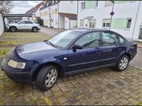 Gebraucht VW Passat 125 PS (91 kW) 2000 Blau Limousine