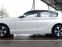 gebraucht BMW 118 i Advantage in Perlmutt - Service + neue HU 04/26