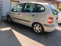 Gebraucht Renault Scénic 109 PS (80 kW) 2001 Silber Van / Kleinbus