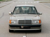 Gebraucht Mercedes 190 185 PS (136 kW) 1988 Beige Limousine