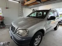 Gebraucht Mercedes ML320 218 PS (160 kW) 2000 Silber SUV